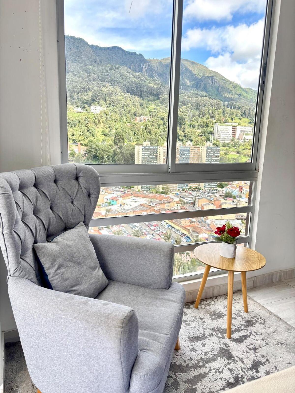 Doble Vista Panoramica Al Cerro De Monserrate Apartment *